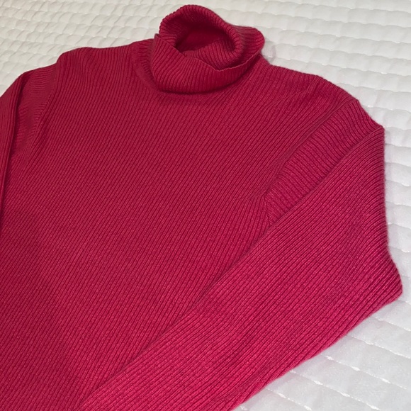 NEIMAN MARCUS 100% Cashmere Turtleneck Long Sleeve - Picture 3 of 8